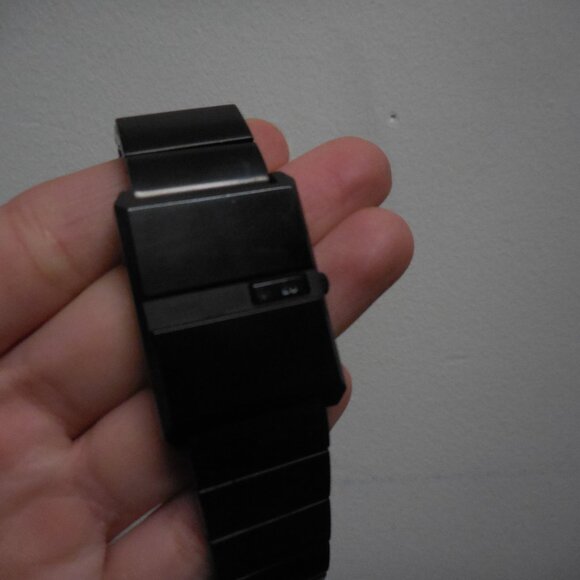 Breda Pulse Watch in black, digital, minimalist watch - Picture 6 of 8